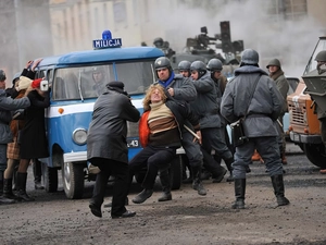 black Friday, militia